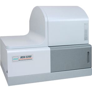 A microscopic spectrophotometer system providing transmittance/reflectance measurements of a microscopic sample area with a wide wavelength range from ultraviolet to near infrared.
