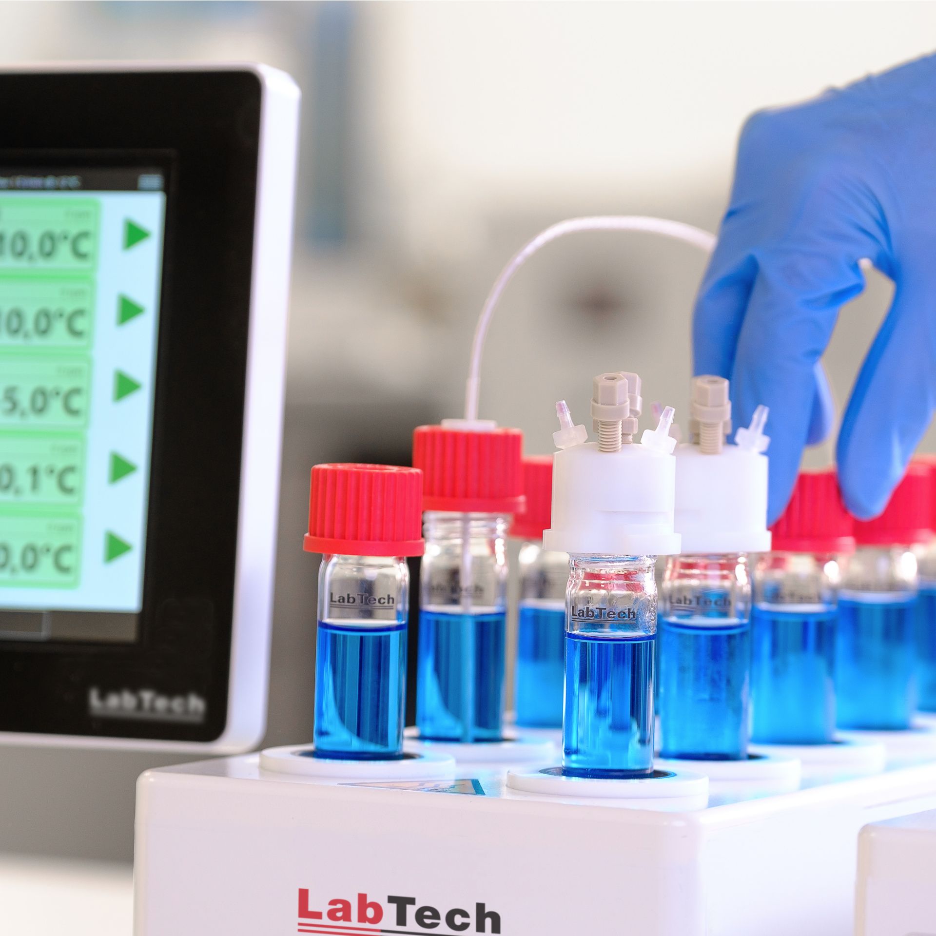 Different configurations and accessories are available to satisfy your laboratory requirements.